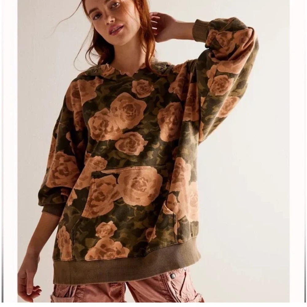 We The Free It’s a Vibe Printed Hoodie